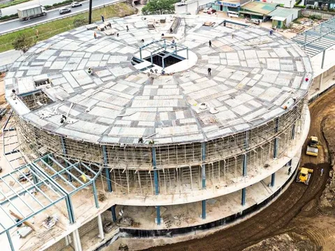 Mục sở thị bến xe khách đầu tiên của Hà Nội có hầm gửi 5.000m² sắp hoàn thành