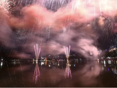 Pháo hoa Hà Nội bắn từ 23h45 đêm giao thừa: Lý do bất ngờ liên quan dãy số 2345