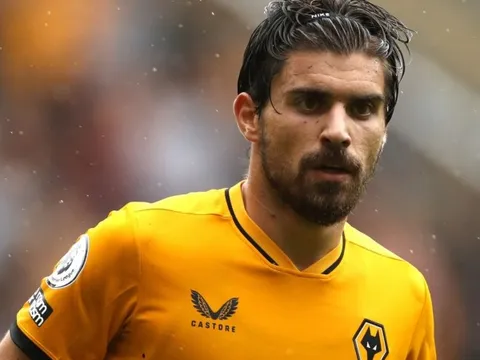 Mức giá để MU sở hữu Neves