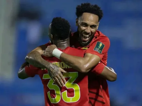 Gabon giải tán ban huấn luyện, đuổi Aubameyang khỏi đội tuyển