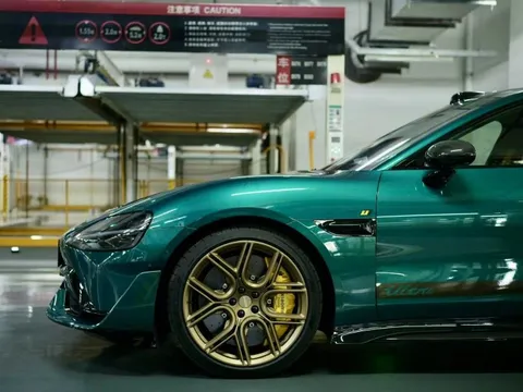 Xiaomi SU7 sẽ có bản 'thương gia'