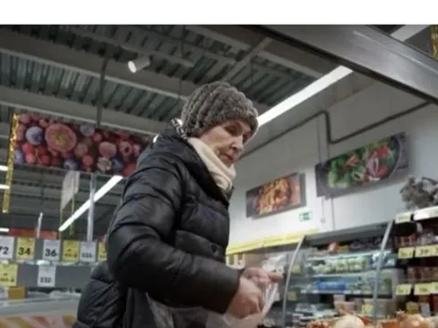 Người Nga “thắt lưng buộc bụng” dịp năm mới