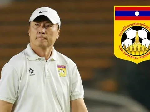 Lào chia tay HLV người Hàn Quốc