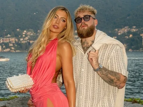 Vẻ nóng bỏng của 'nữ hoàng trượt băng' là vợ sắp cưới của Jake Paul