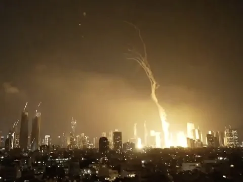 Video Iran không kích Israel được gán cho là video Mỹ tấn công Venezuela