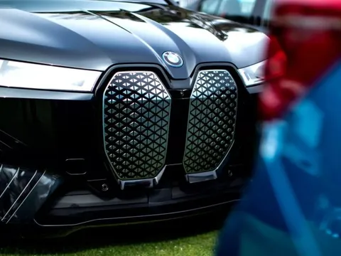 BMW giảm giá sâu trước sức ép xe điện Trung Quốc