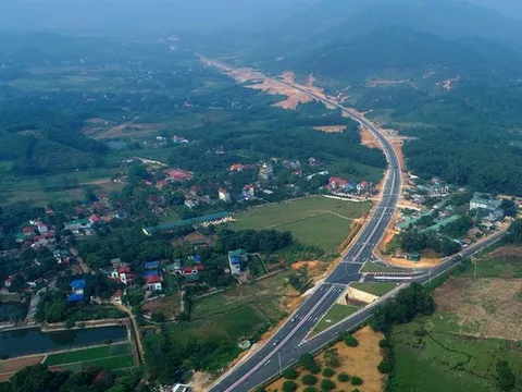 Động thái mới của Bộ Xây dựng đối với tuyến cao tốc xuyên Tây Bắc