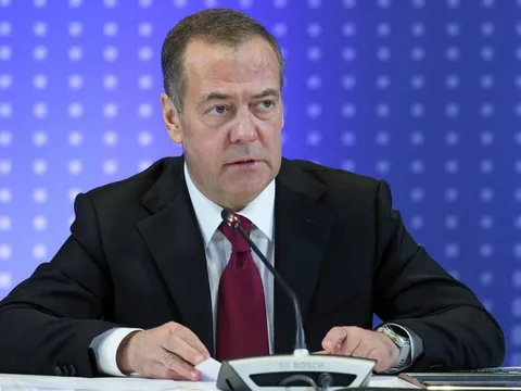 Ông Medvedev: Mỹ xâm lược Venezuela, vi phạm luật quốc tế nên không còn quyền chỉ trích Nga