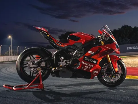 Chiếc Ducati Panigale V4 S tri ân nhà vô địch MotoGP Marc Márquez