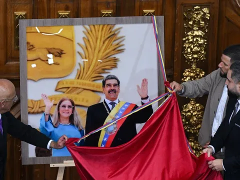 Tin tức thế giới 6-1: Anh em nhà Rodríguez nắm quyền lãnh đạo Venezuela; Chứng khoán Mỹ lập đỉnh