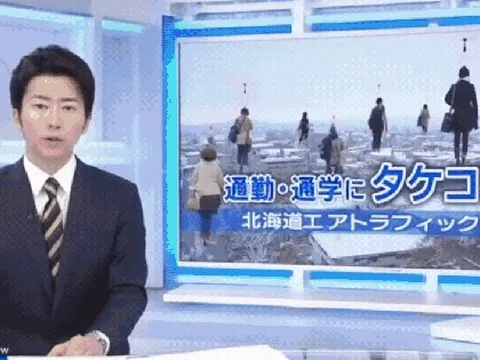 Ngày này đã tới rồi sao: Khung cảnh người Nhật dùng chong chóng tre bay đi làm đi học gây bão