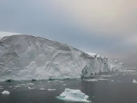 Thông tin mới đáng lo ngại về sông băng Ngày Tận thế