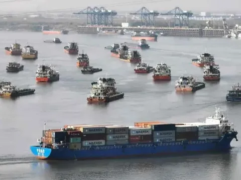 Sông Dương Tử (Trung Quốc) là tuyến đường thủy nội địa nhộn nhịp nhất thế giới
