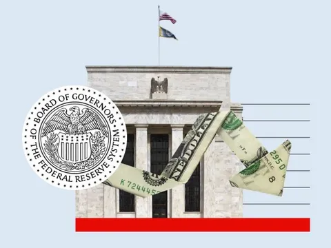 Rạn nứt hiếm hoi trong Fed