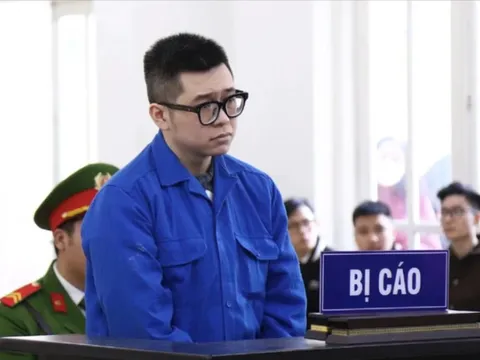 Gã trai đánh nữ hàng xóm ở sảnh chung cư Sky Central lĩnh 6 tháng tù