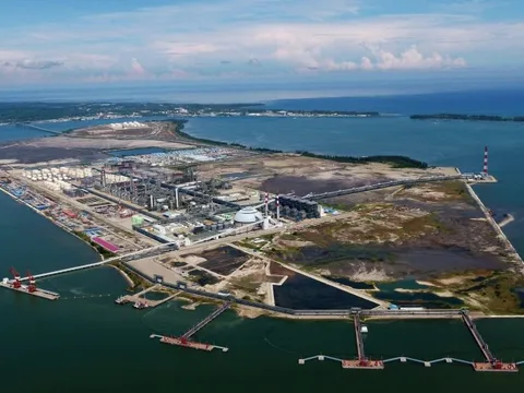 Nguồn cung dầu từ Venezuela trở nên bất định, Trung Quốc chuyển hướng sang quốc gia Đông Nam Á có trữ lượng hơn 1 tỷ thùng dầu, quyết 1 mũi tên trúng 2 đích