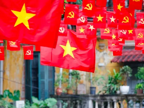 Việt Nam vừa có một năm tăng trưởng gần gấp đôi Singapore