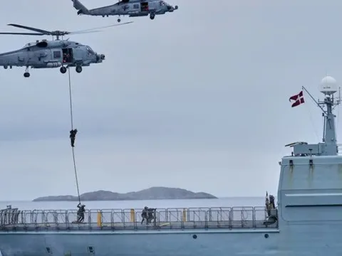 Đan Mạch nhấn mạnh quy định "bắn trước, hỏi sau” giữa căng thẳng Greenland