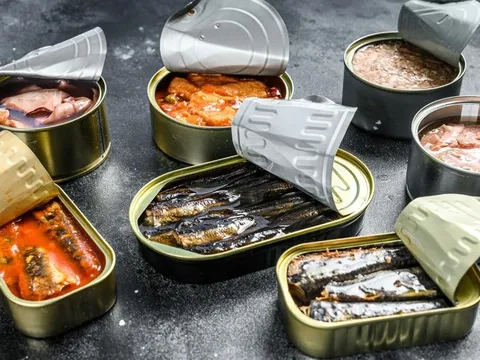 Vì sao khó nhận ra “thịt bẩn” trong đồ hộp?