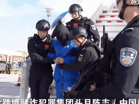 Hình ảnh đầu tiên của Trần Chí sau khi bị bắt