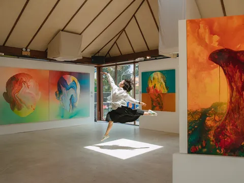 Sun Life Việt Nam tổ chức triển lãm nghệ thuật “Dưới ánh mặt trời - Under the sun”