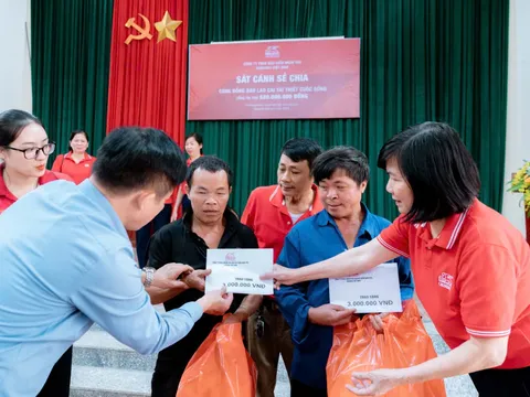 Generali Việt Nam trao tặng gần 900 triệu đồng để hỗ trợ các gia đình chịu ảnh hưởng của bão Yagi