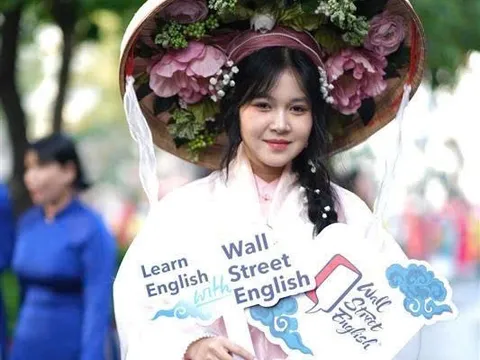 Wall Street English Việt Nam cùng giới trẻ Việt lan toả tình yêu văn hoá dân tộc.