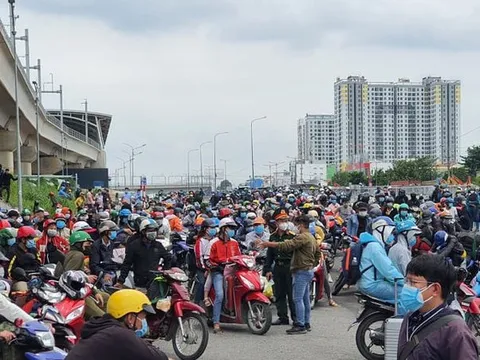 TPHCM sẽ hỗ trợ nhu yếu phẩm, tiền trọ cho người dân trong hai tháng tới