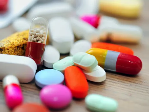 Bộ Y tế công bố danh mục thuốc điều trị Covid-19 tại nhà